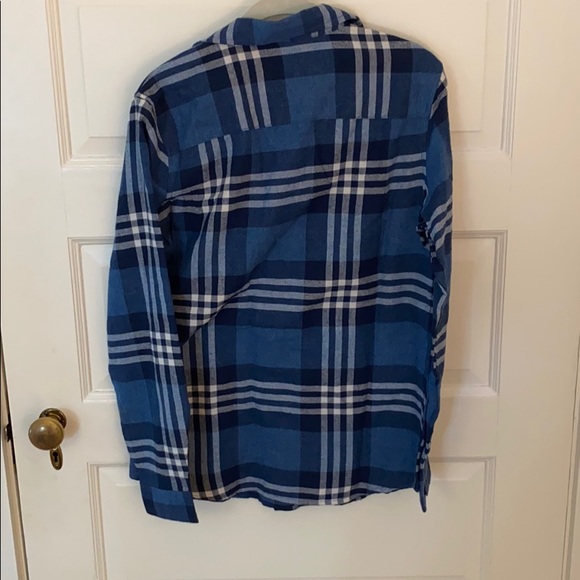 Women’s Field and Stream Flannel - Picture 3 of 3